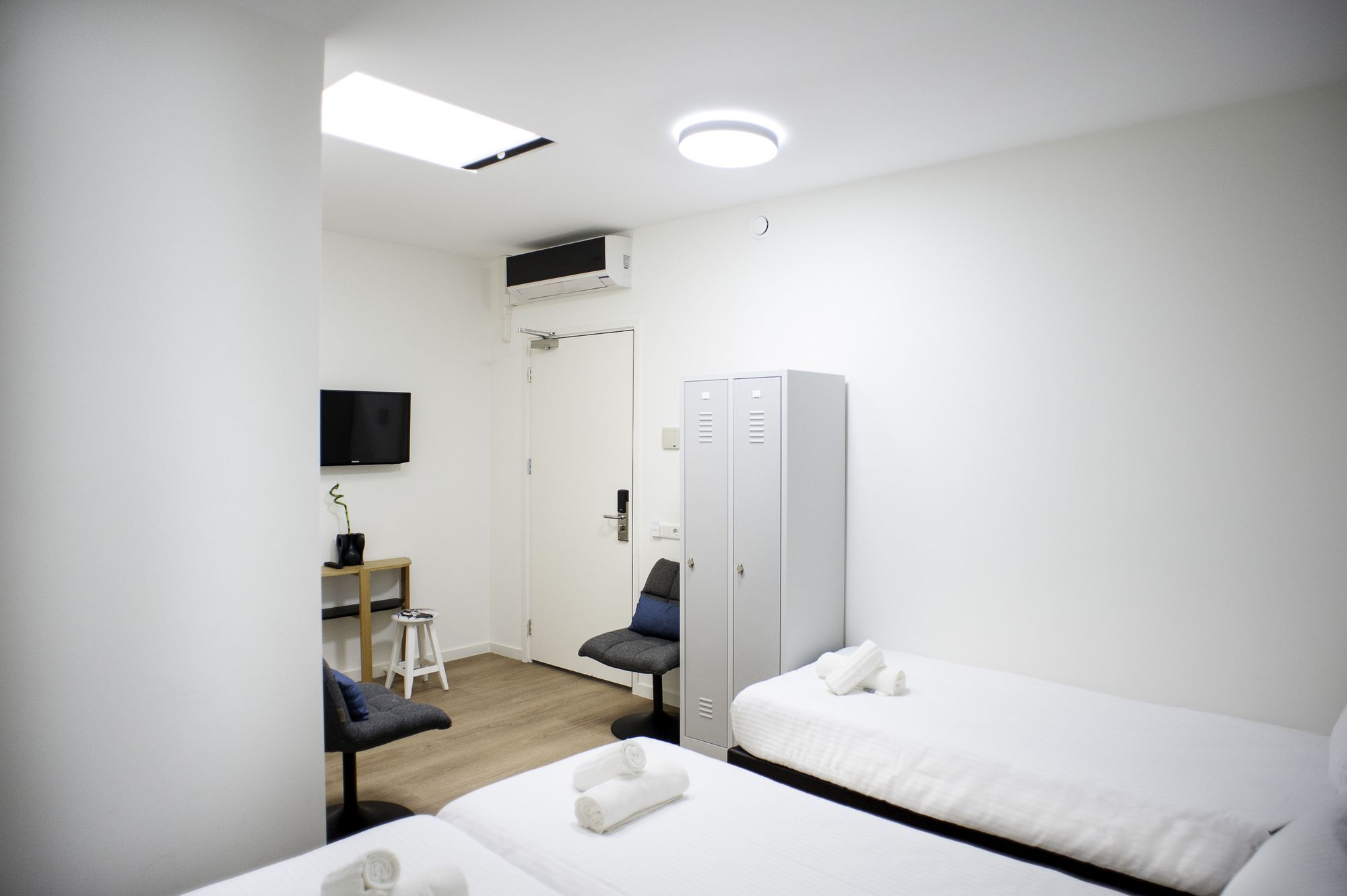 I Hotel