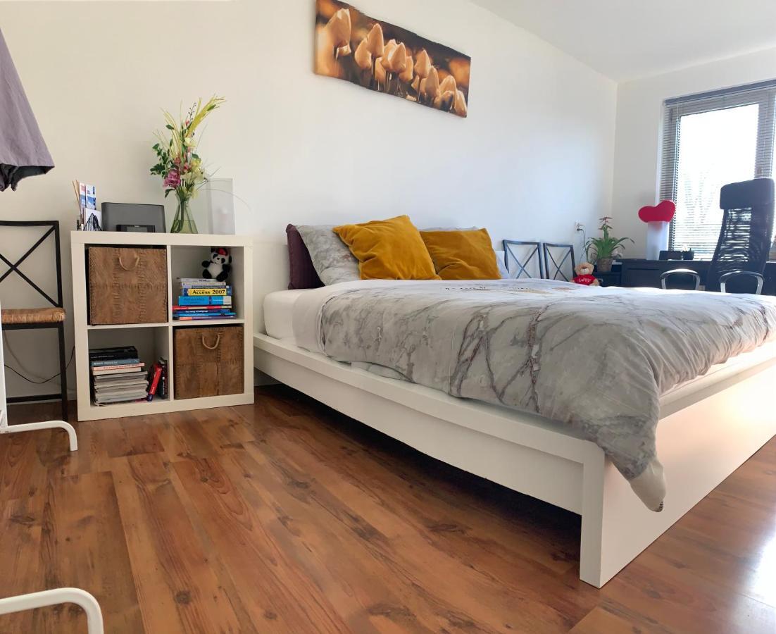 Apartment 2-room Flat Near Arena N Ziggo Dome, Perfect For 2 Couples Amsterdam