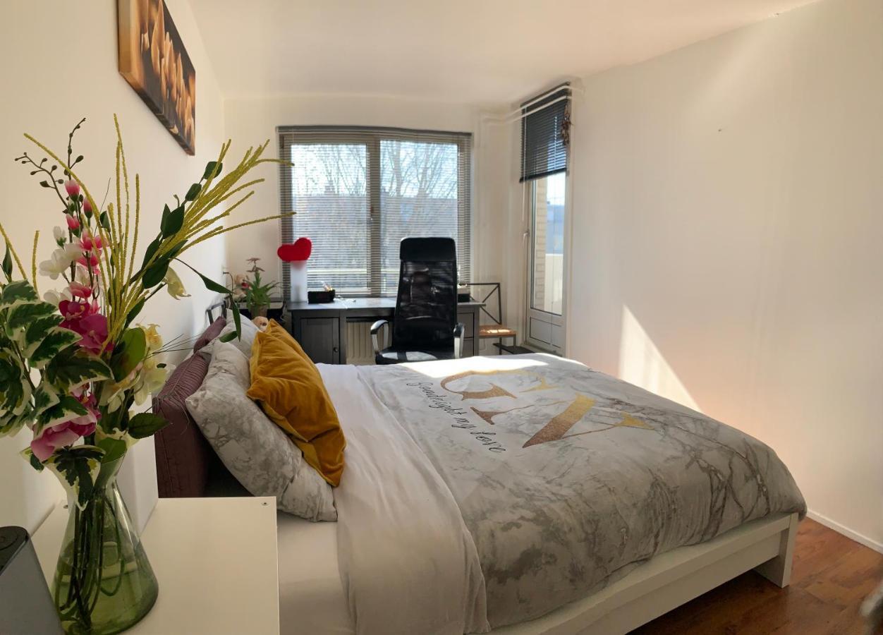 2-room Flat Near Arena N Ziggo Dome, Perfect For 2 Couples Amsterdam