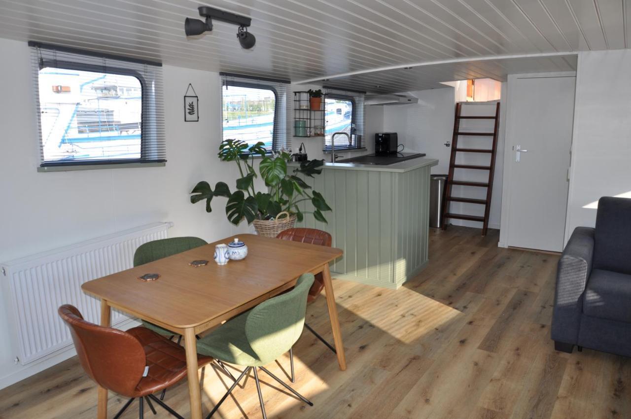 Private On Houseboat Accommodatie bij particulieren *