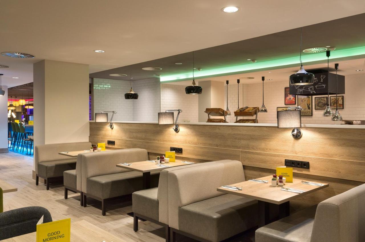 Holiday Inn Amsterdam 4* Amesterdão