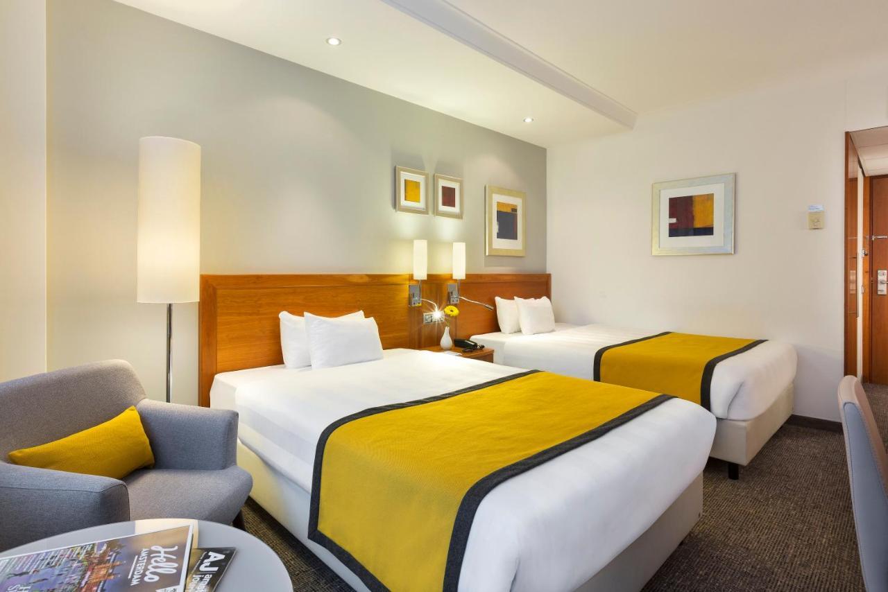 Holiday Inn Amsterdam 4* Amesterdão