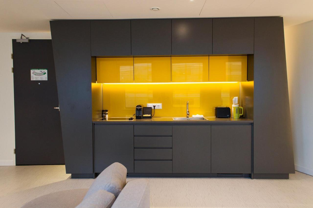 B-Aparthotel City West 3* Amesterdão