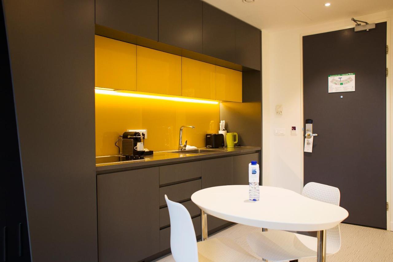 B-Aparthotel City West 3* Amesterdão