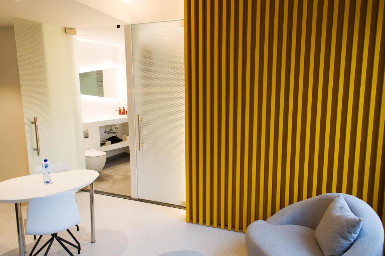 B-Aparthotel City West 3* Amesterdão