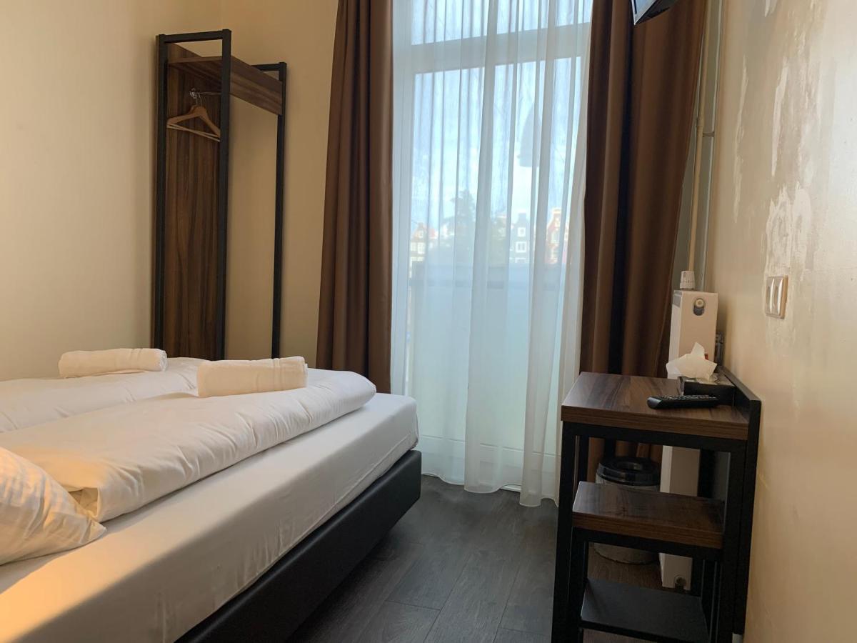Hotel Orange Tulip