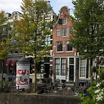 De Achterkamer, a Tiny Attic on the Herengracht