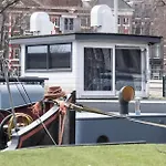 Houseboat-Amsterdam
