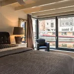 Houseboat-Apartment Sumatra