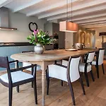 Short Stay Group Grand Singel Luxury Apartment
