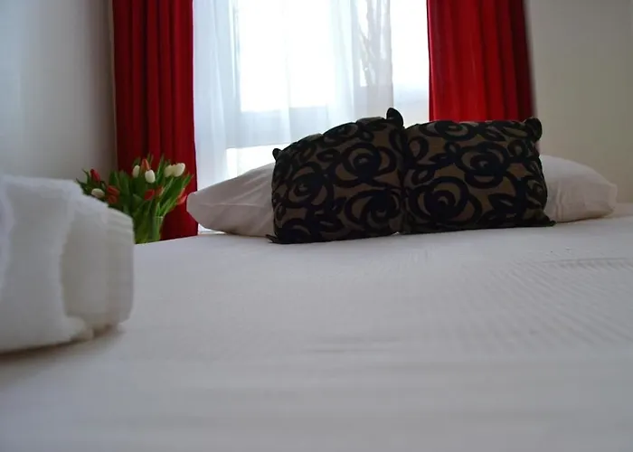Floris Hotel