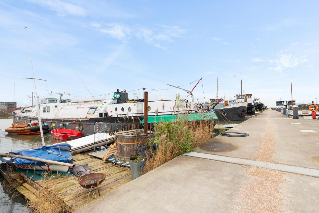 Acomodação com café da manhã  Houseboat Amesterdão