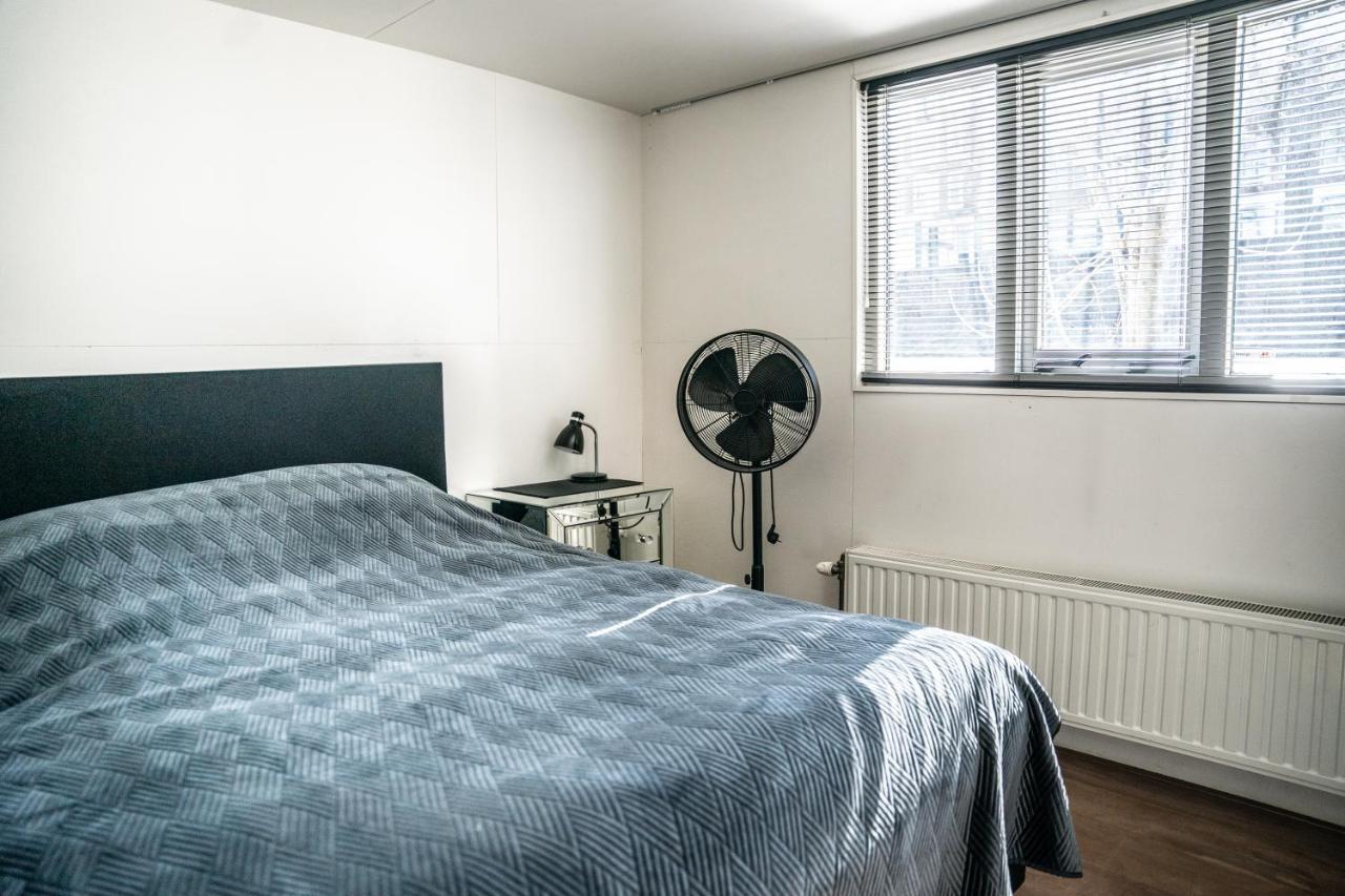 Bed & Breakfast Houseboat-Amsterdam *