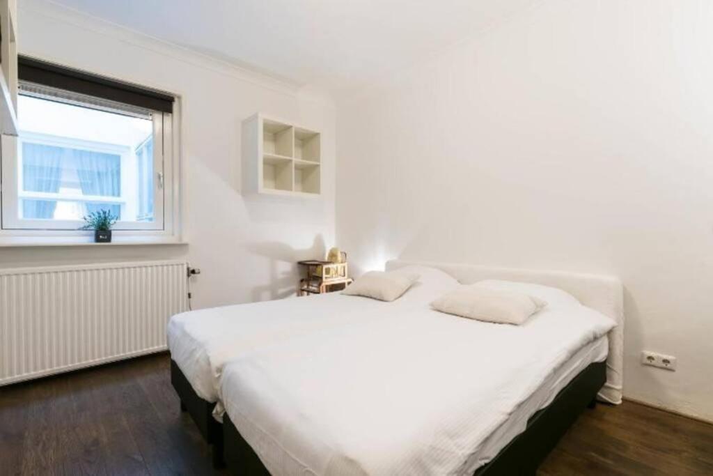 Lovely 4 Bedroom Luxury Apartment Apartment *
