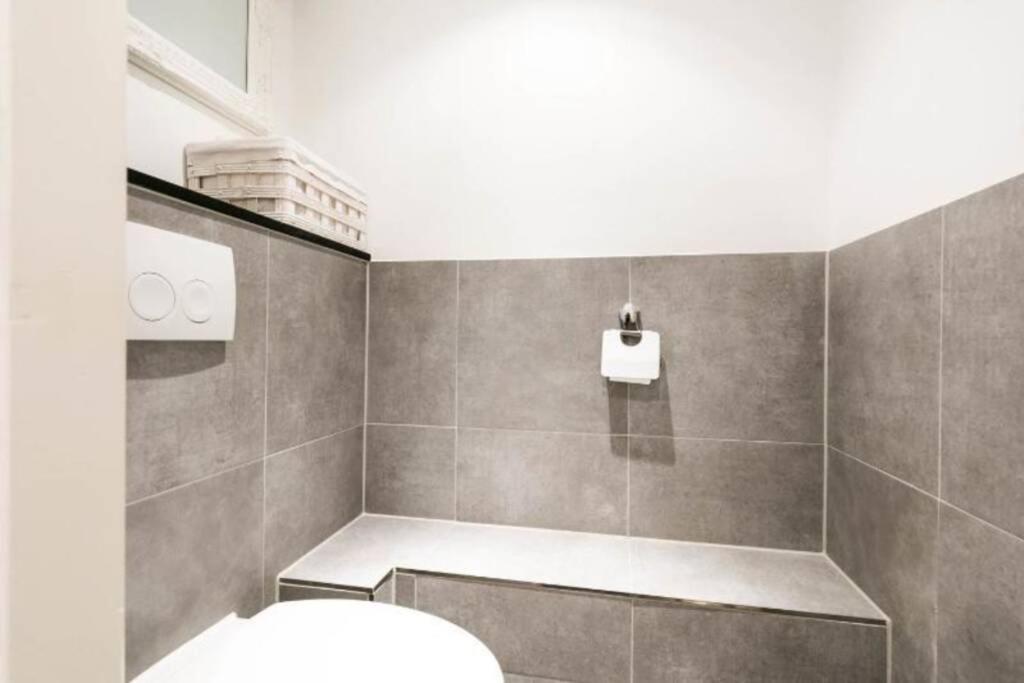 Apartment Lovely 4 Bedroom Luxury Apartment Amsterdam