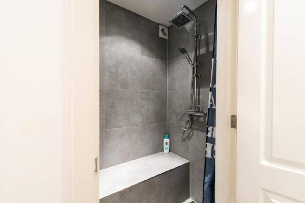Lovely 4 Bedroom Luxury Apartment Apartment