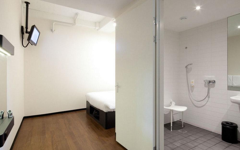 Easyhotel Centre South 2* Amesterdão