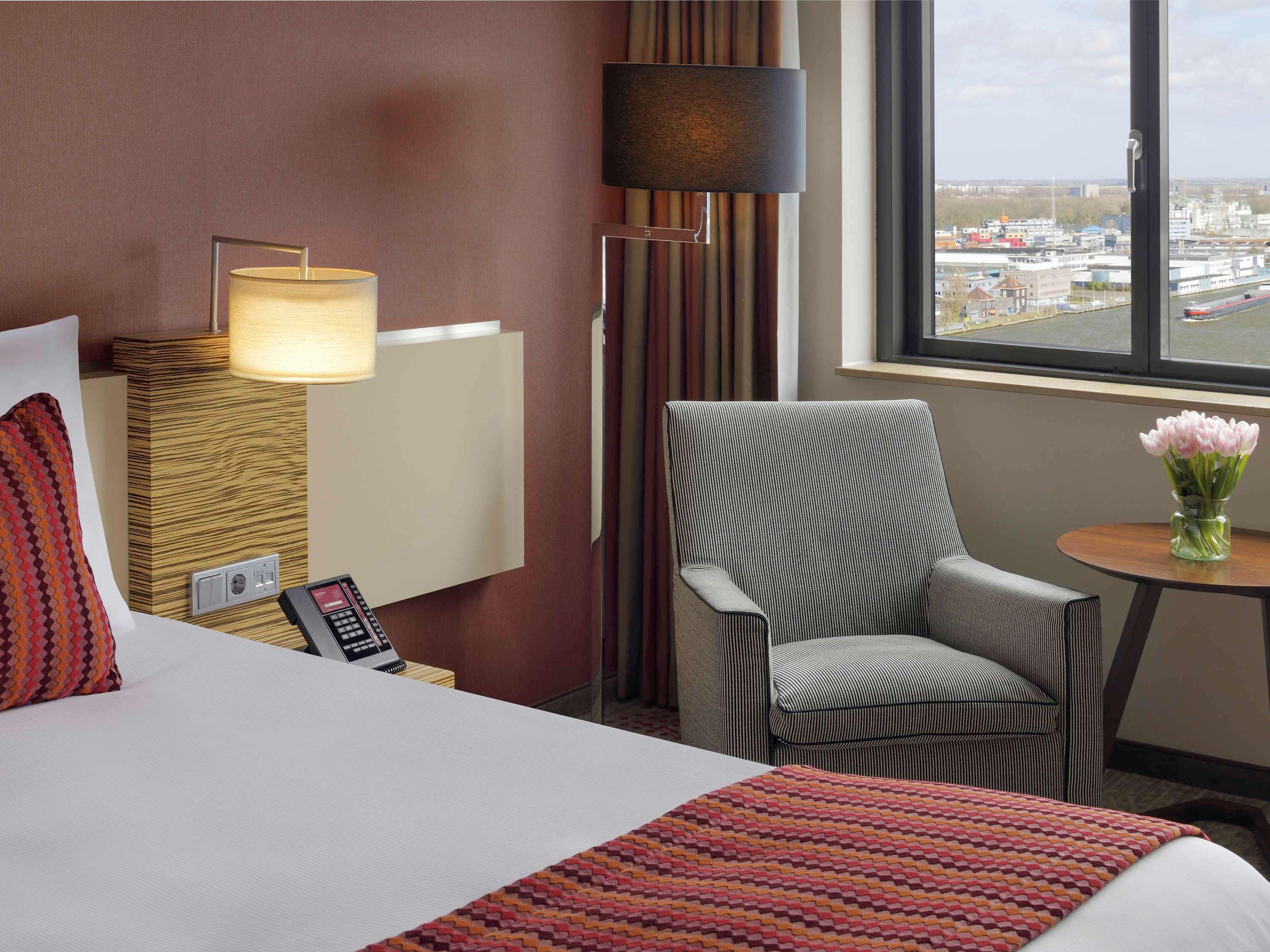 Moevenpick Centre 4* Amesterdão