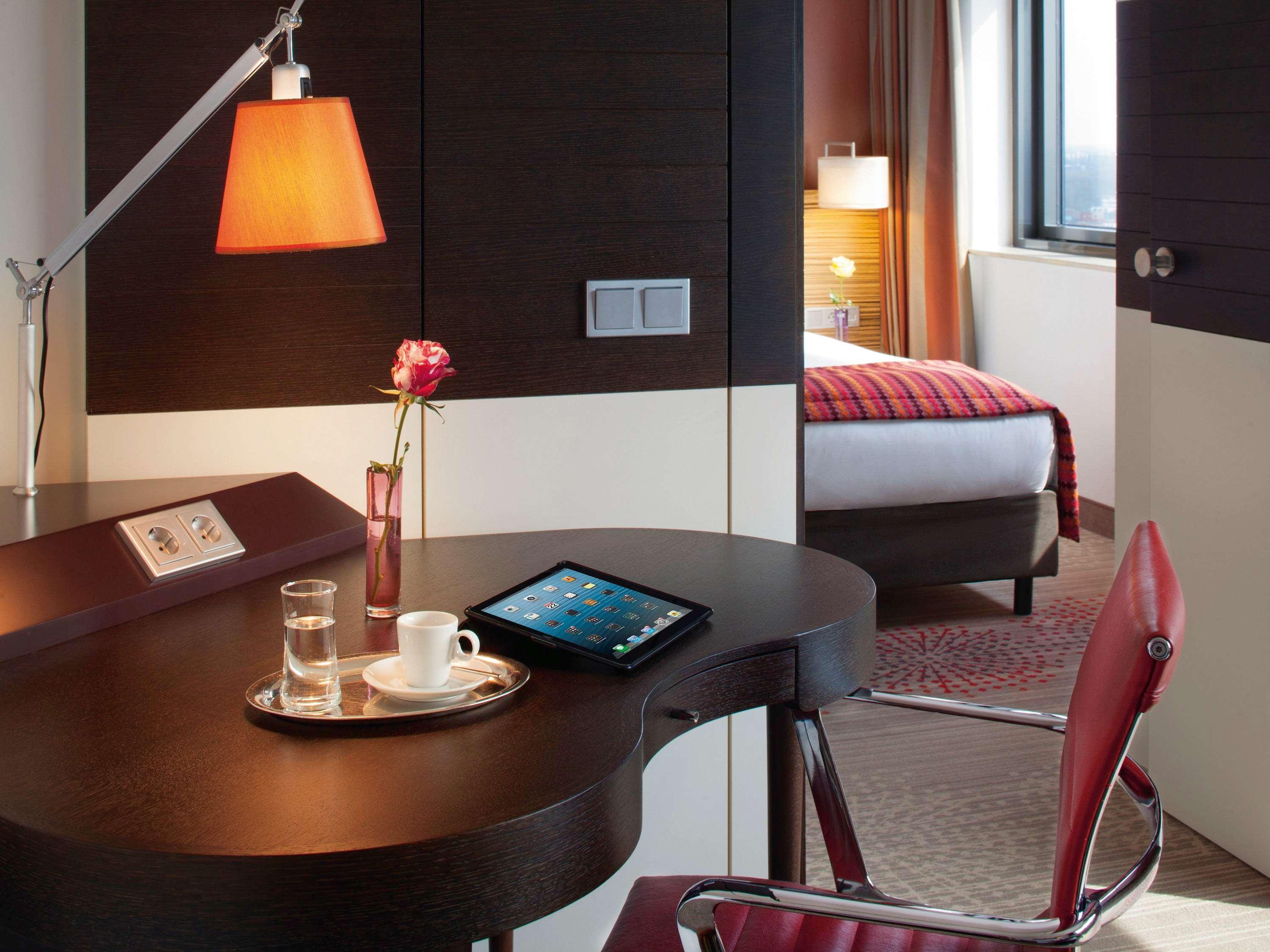 Moevenpick Centre 4* Amesterdão
