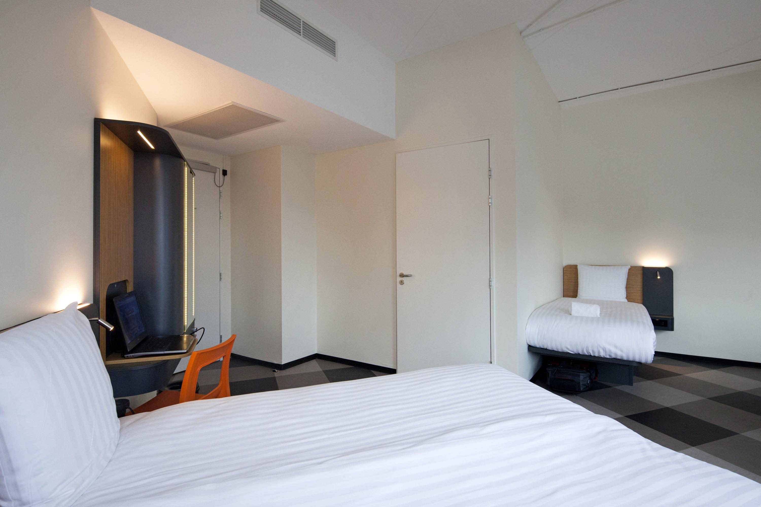 Easyhotel Arena Boulevard 2* Amesterdão