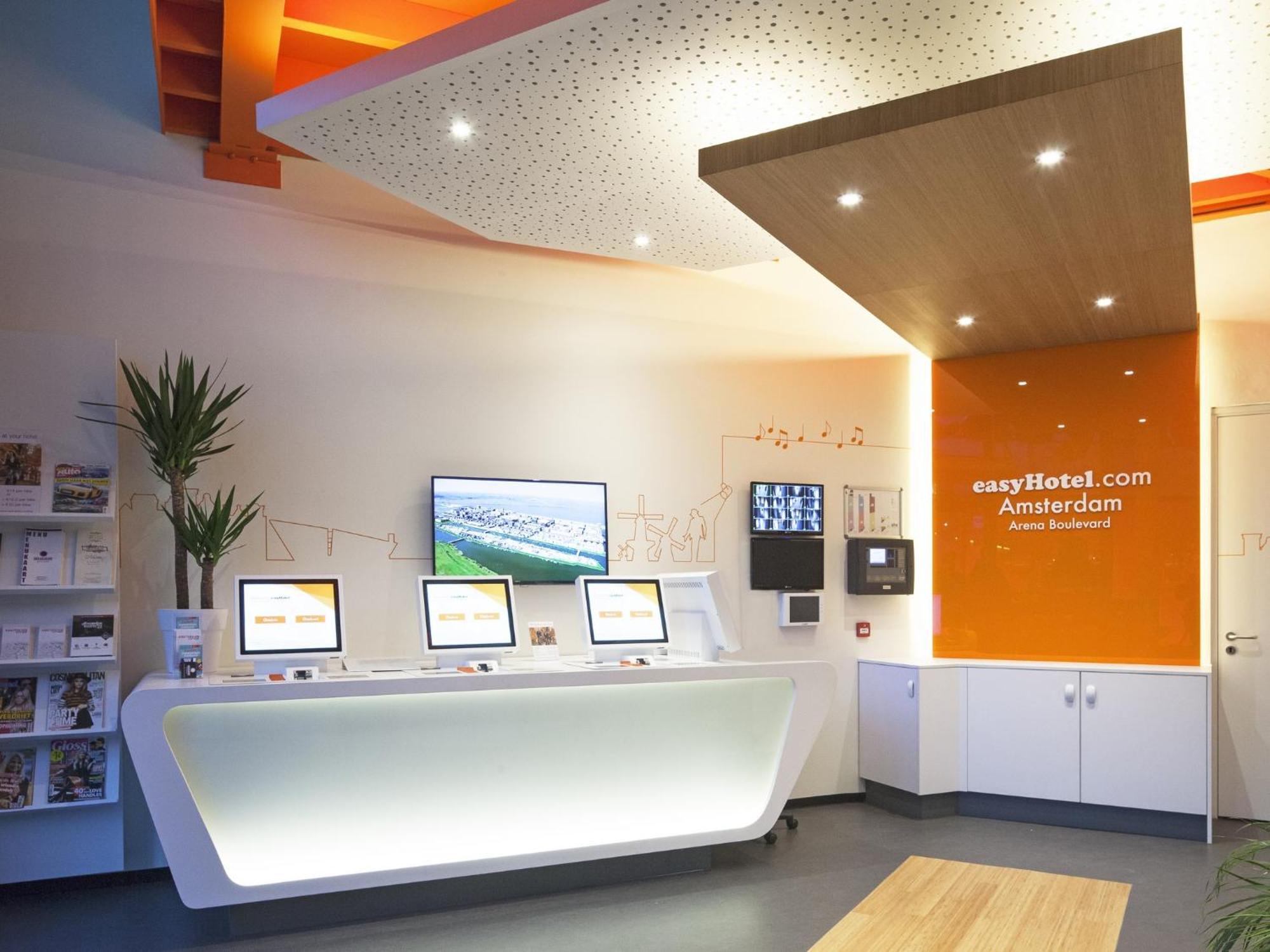 Hotel Easyhotel Arena Boulevard 2*
