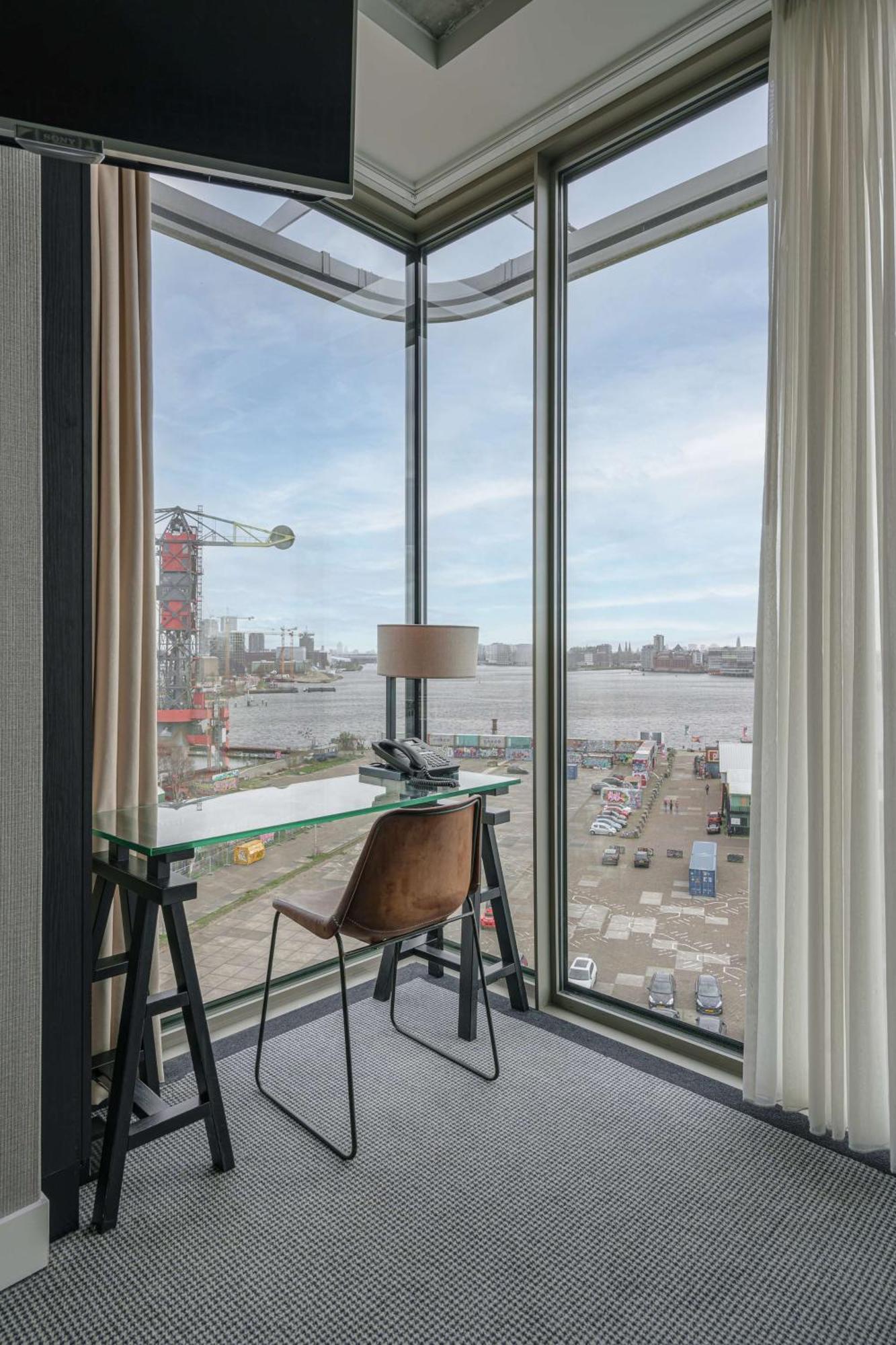 Hotel Doubletree By Hilton - Ndsm Wharf 4*