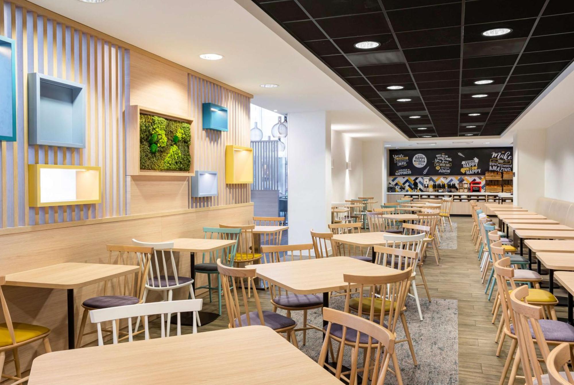 Hampton By Hilton Arena Boulevard 3*