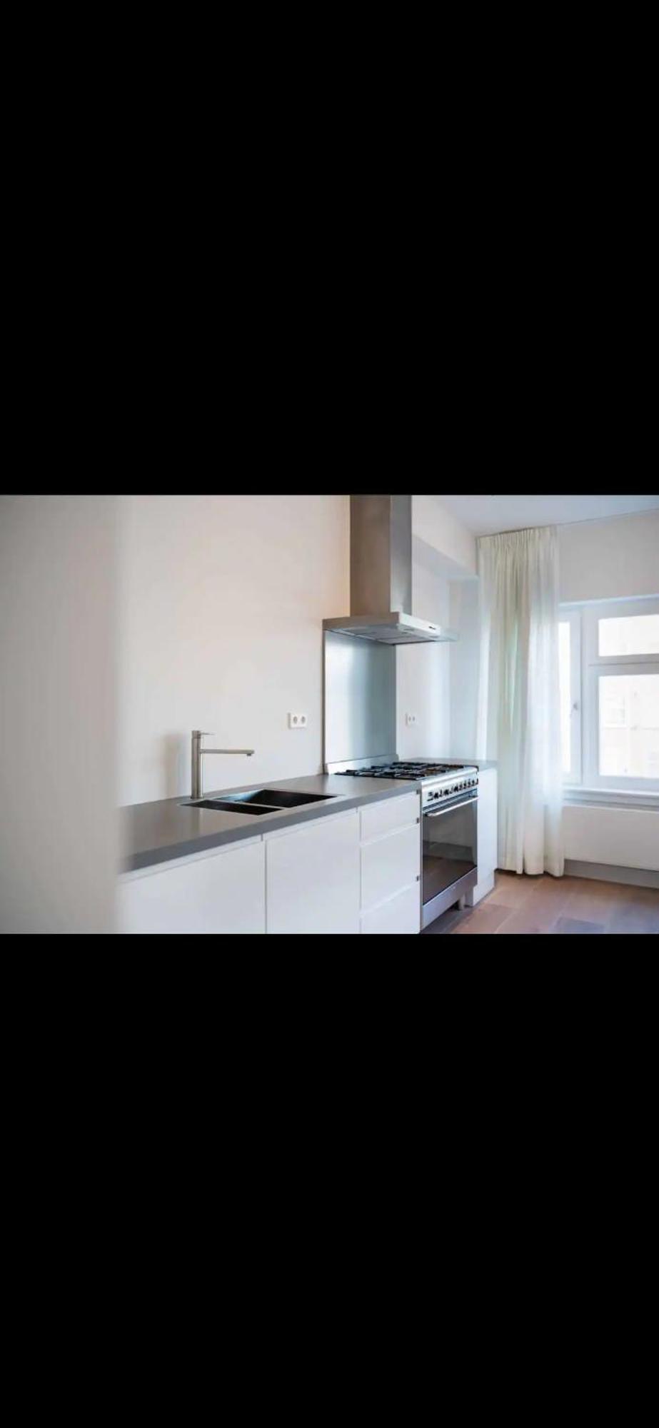 Fully Renovated Two Bedroom In The Centre Of * Amsterdam