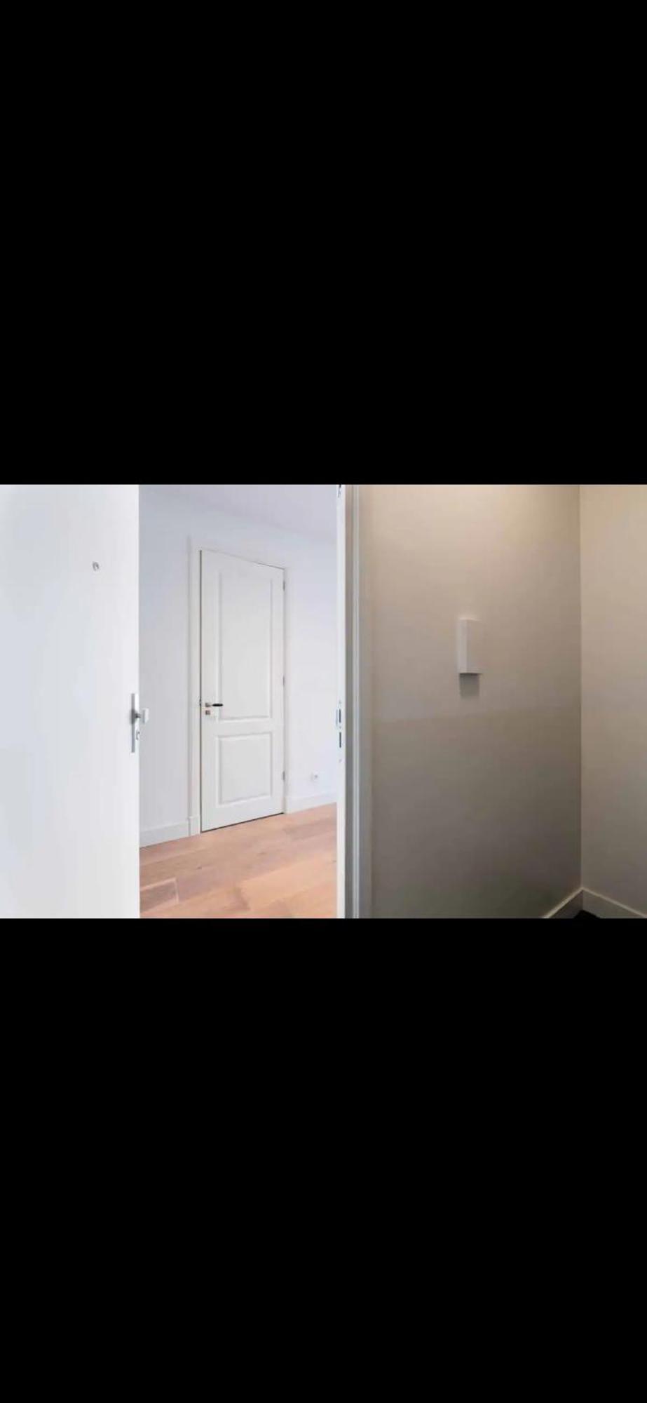 Apartment Fully Renovated Two Bedroom In The Centre Of *