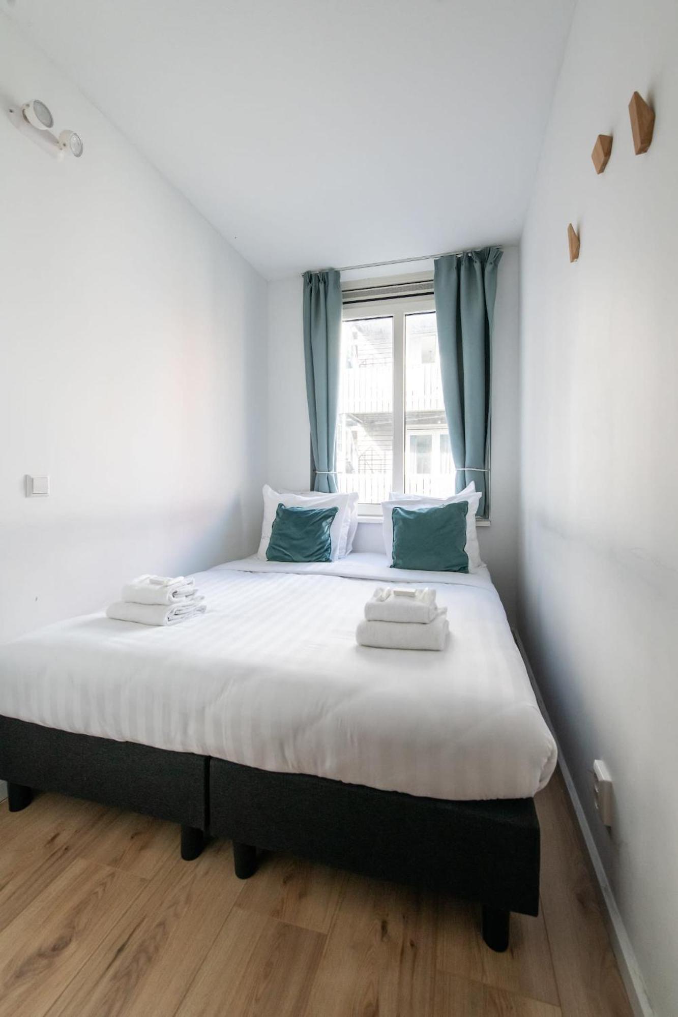 North Spacious For 6 Guests *