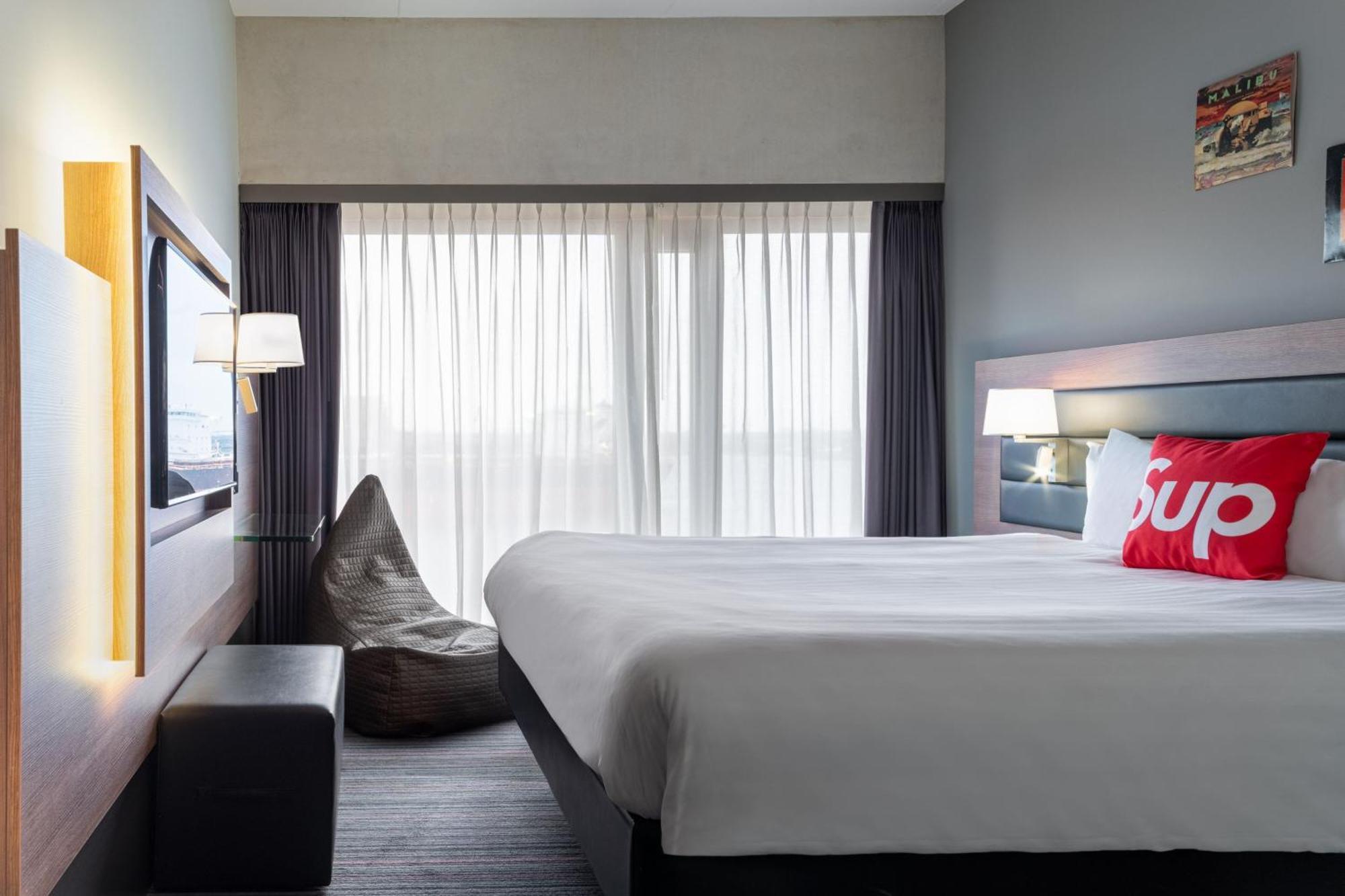 Moxy Houthavens Hotel Amesterdão