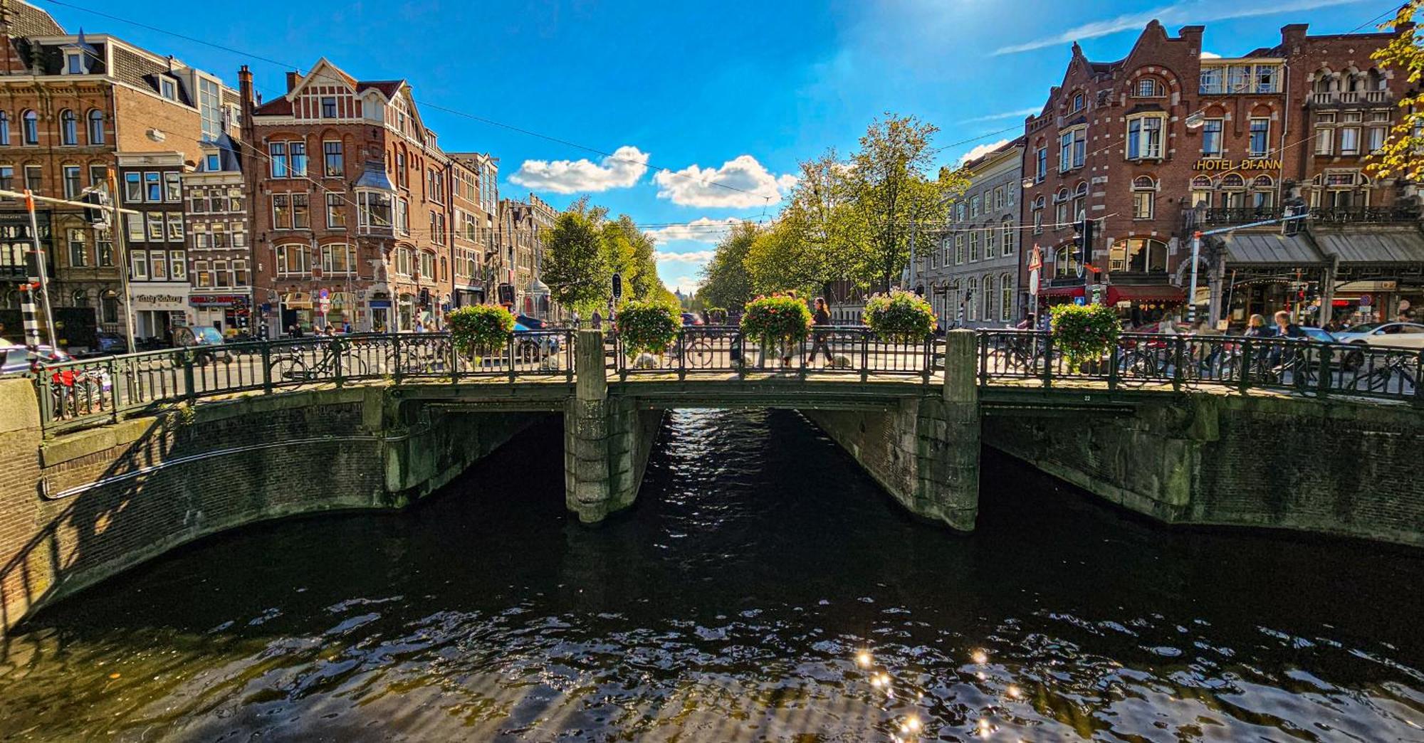 Two Bedroom In Historic Canalhouse From 1618 - Centre 2* Amsterdam