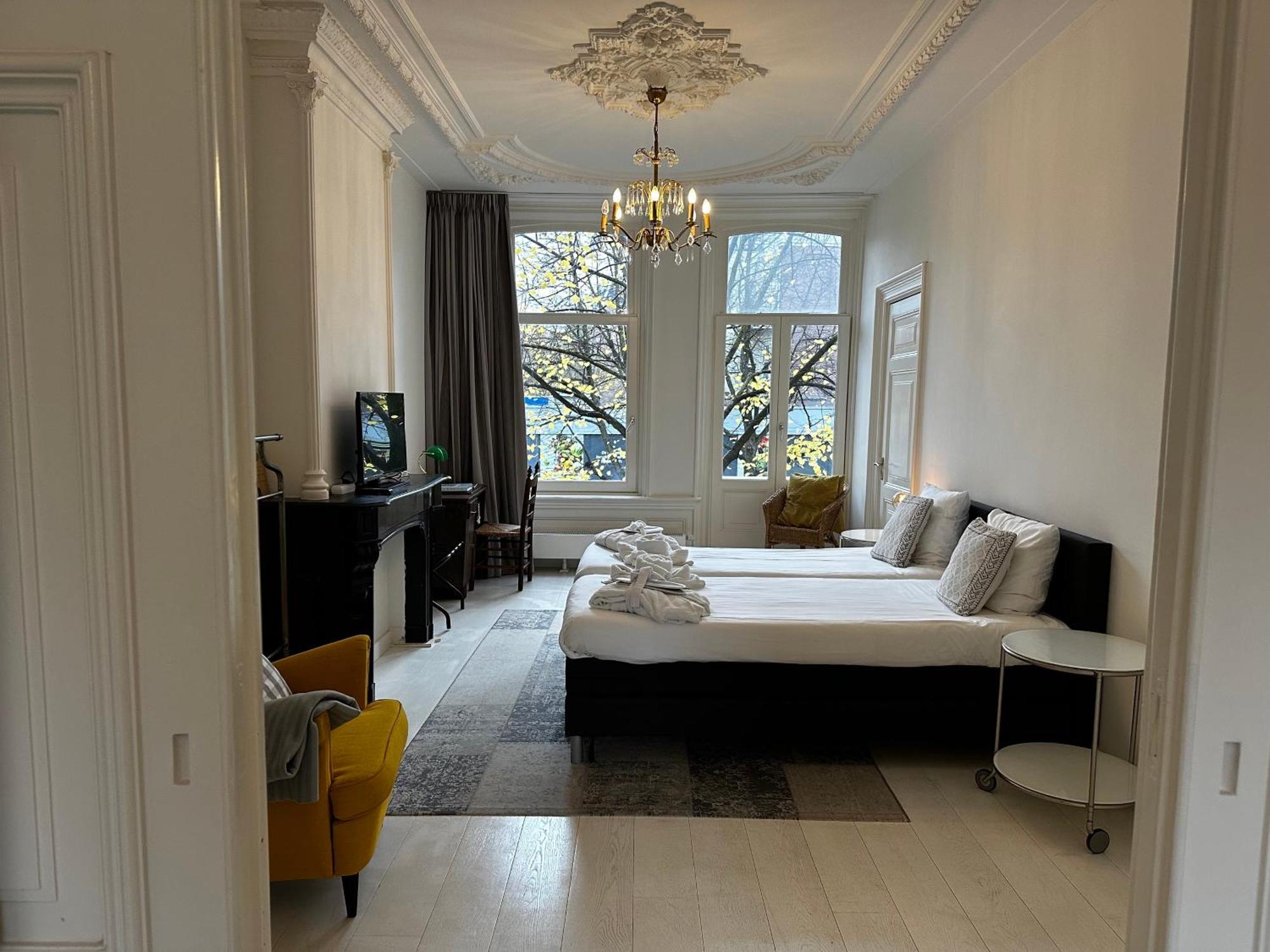 Nine-T-Teen Bed And Boutique Bed & Breakfast Amsterdam
