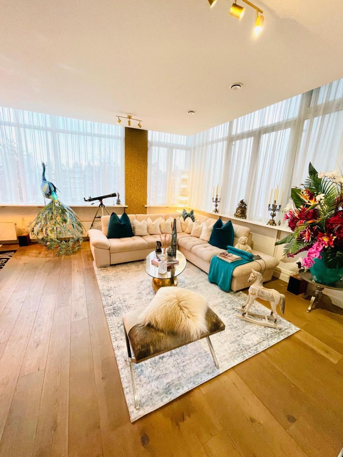 Luxury Center With Canal View 1 Kingsize Bed And 1 Sleeping Sofa