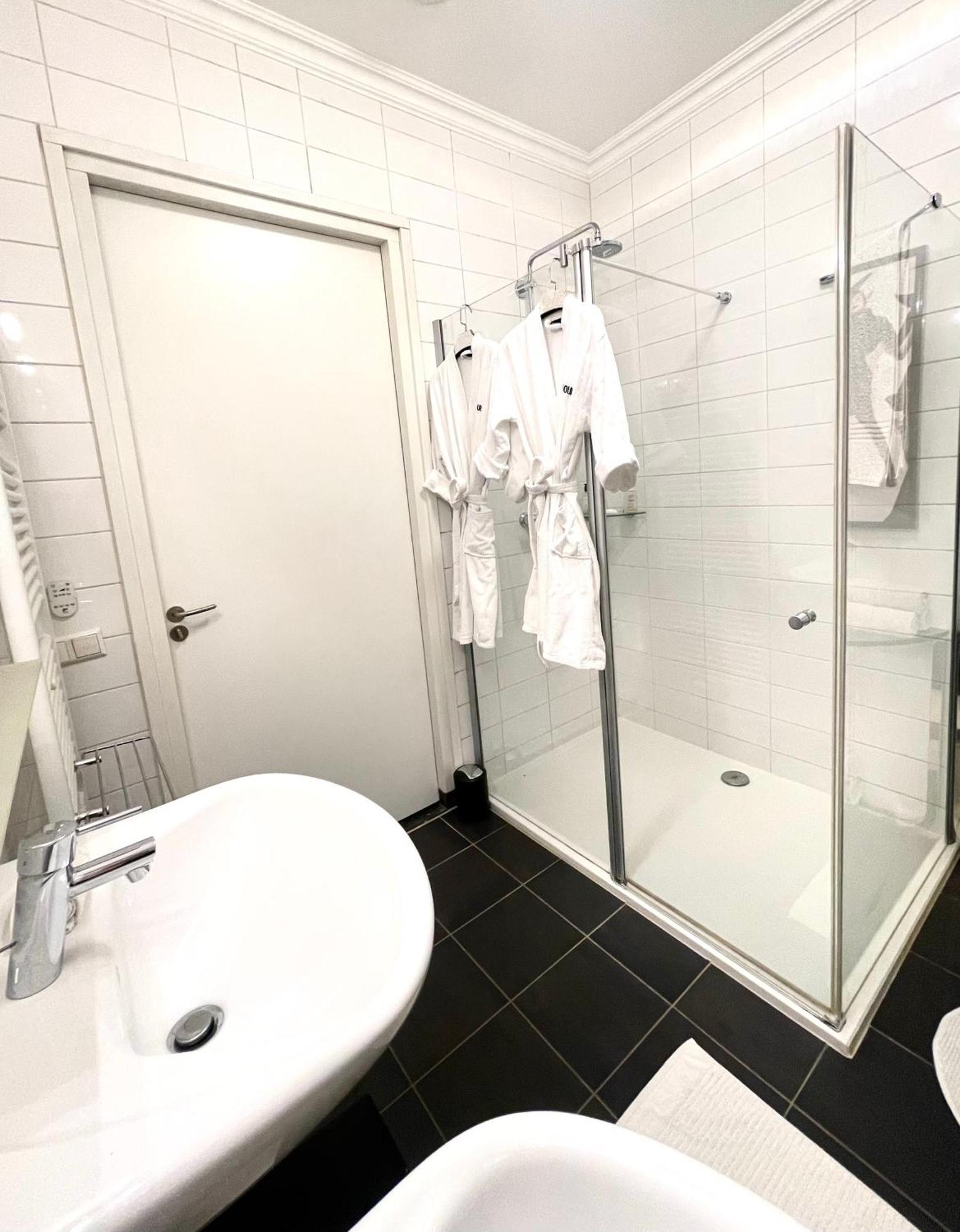 Luxury Center With Canal View 1 Kingsize Bed And 1 Sleeping Sofa Amsterdam
