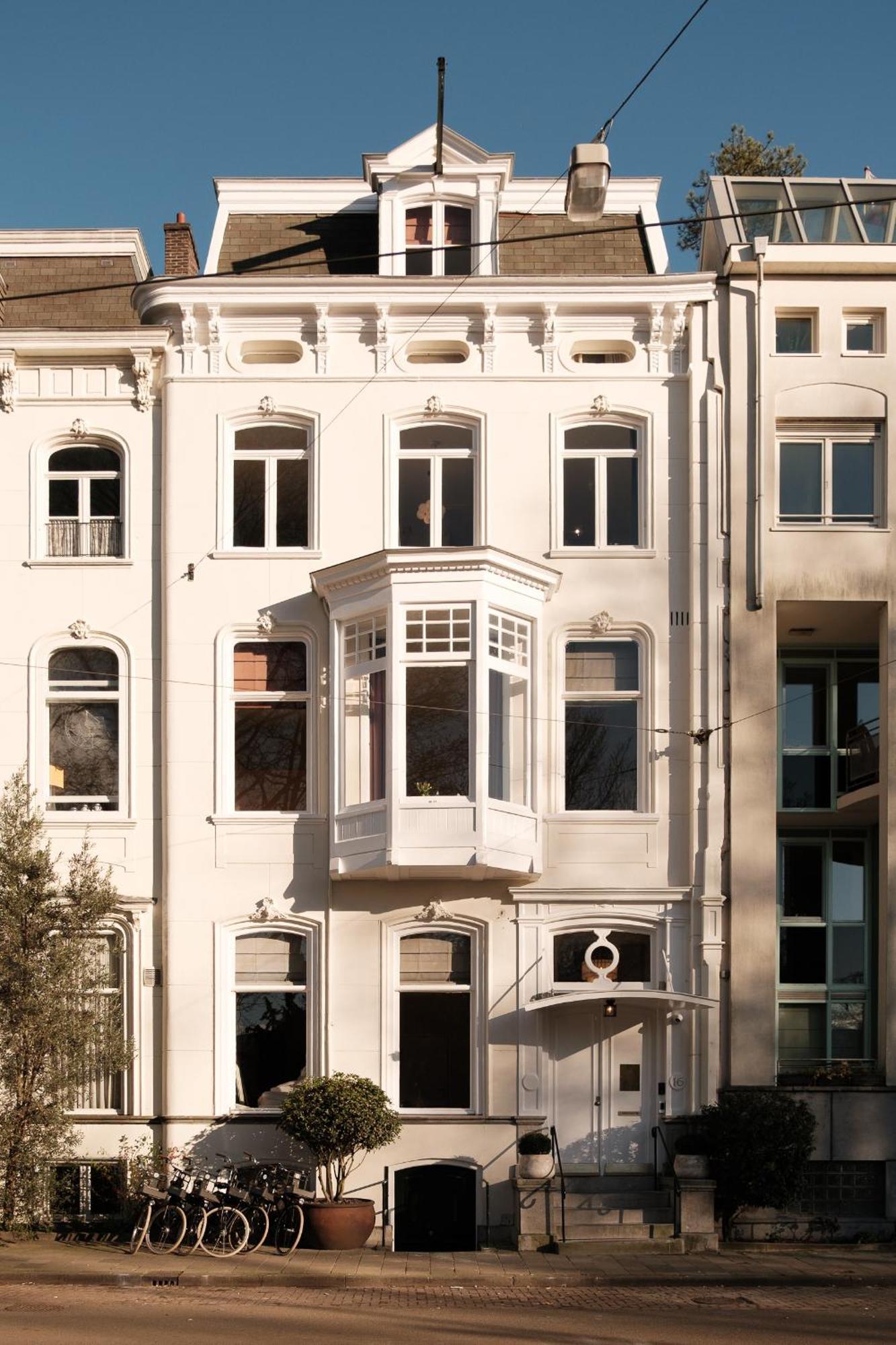 Hotel House Of Adam 4*