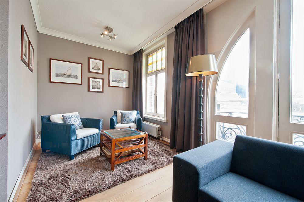 Leidseplein Hostel