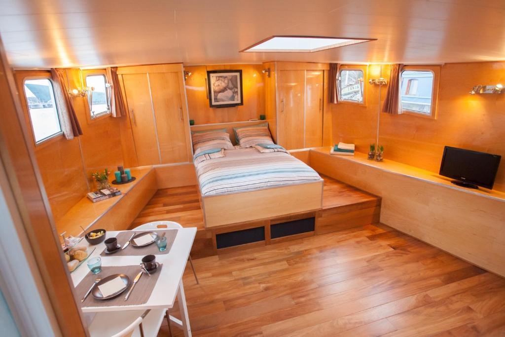 Couette-café Houseboat Ms 3 Gebroeders *