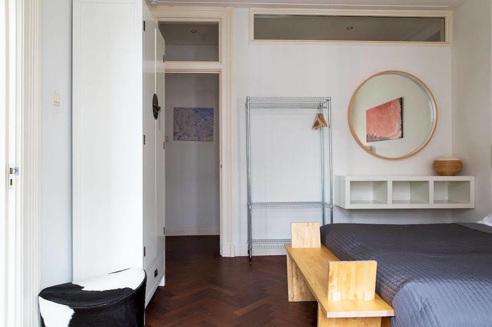 Marnix360apartments The Mansion 2*