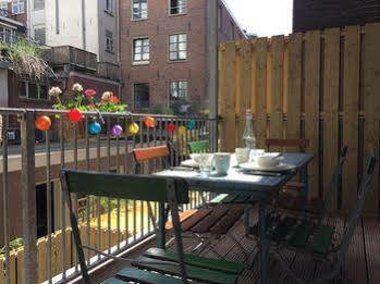 Bed & Breakfast Nine-T-Teen Bed And Boutique