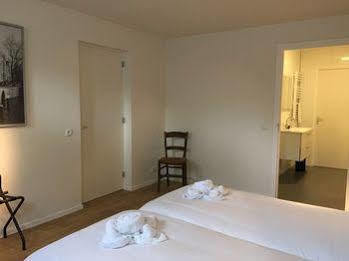 Bed & Breakfast Nine-T-Teen Bed And Boutique