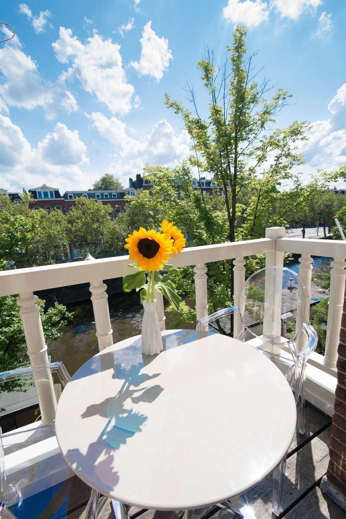 Amstel Corner Hotel