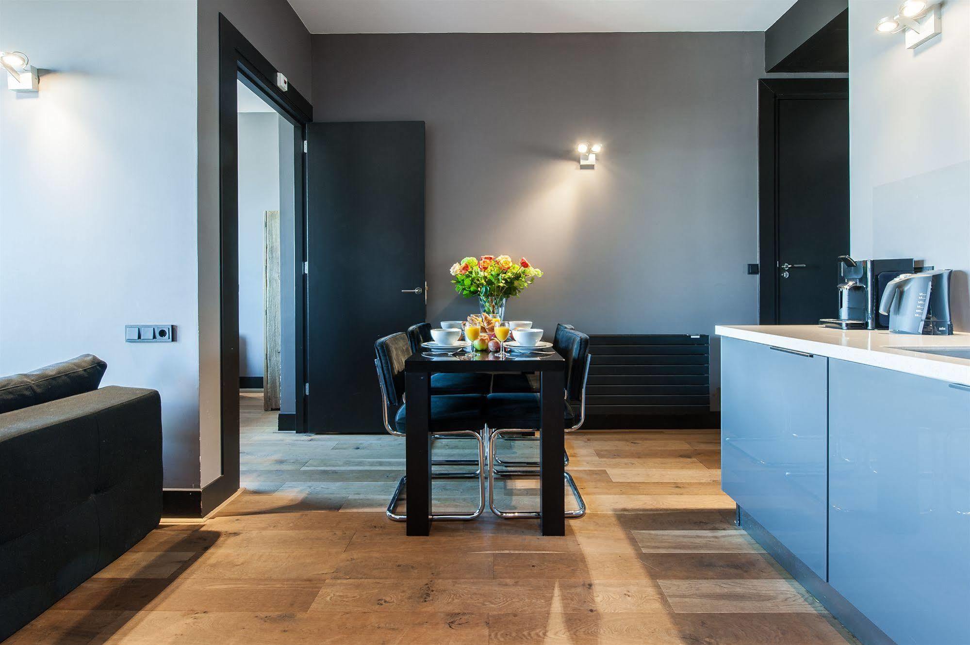 City Park Suites 4*