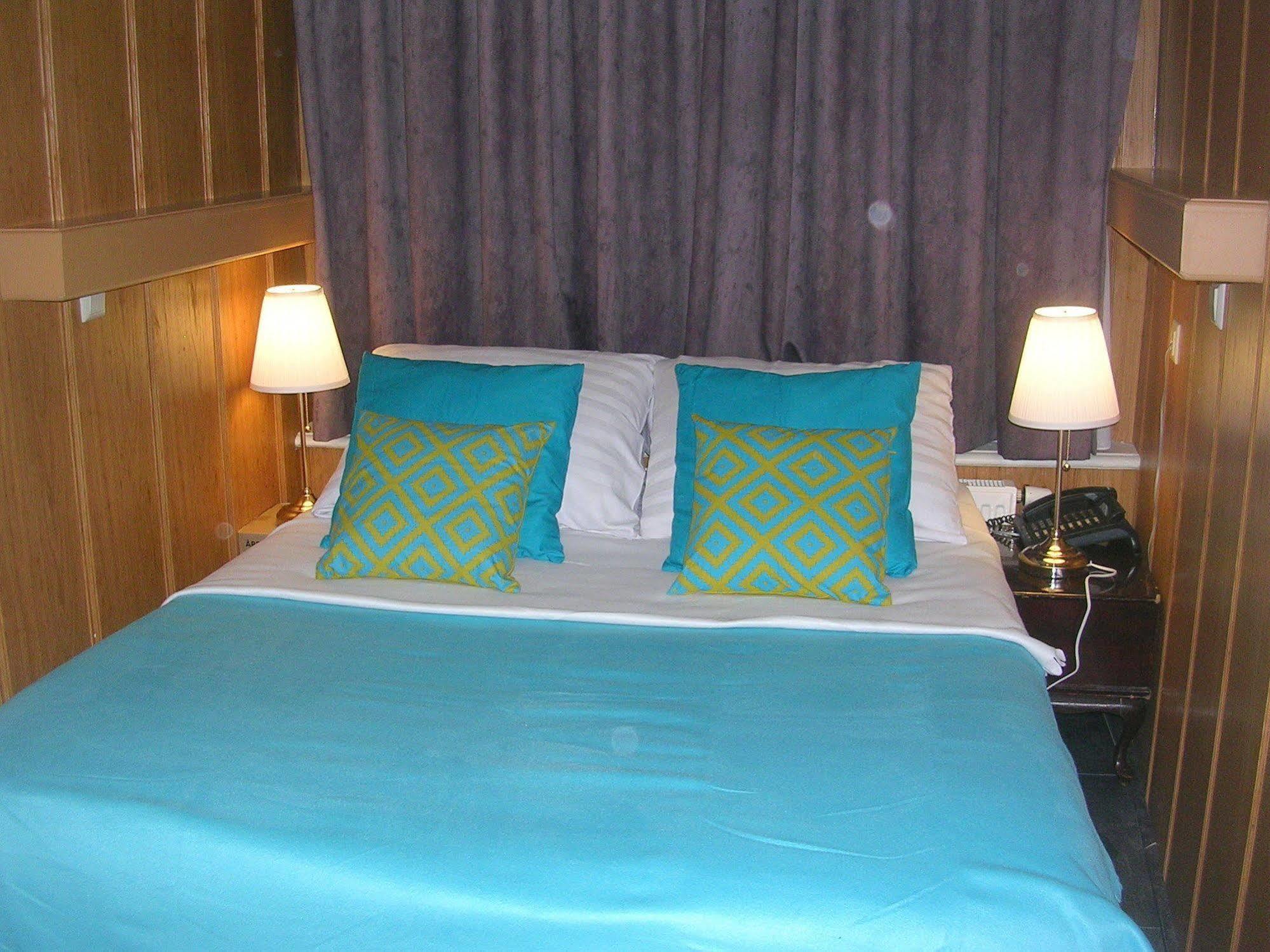 Hotel Sharm 2* Amesterdão