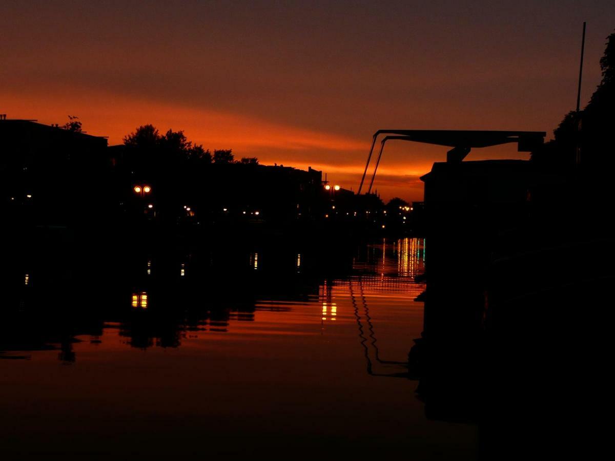 Houseboat Concordia *