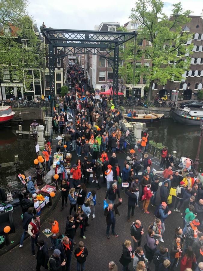 Bridge Couette-café Amsterdam