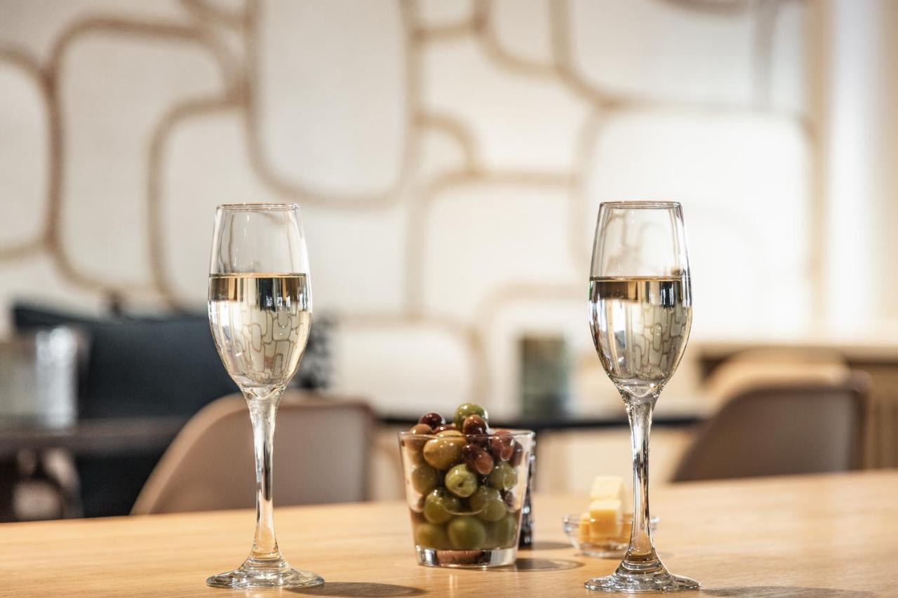 The Delphi - Townhouse 4*