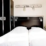 Backstage Hotel