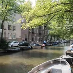 Heritage Canal House Suites