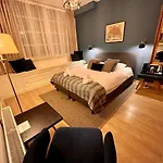 Patrick\'S Place